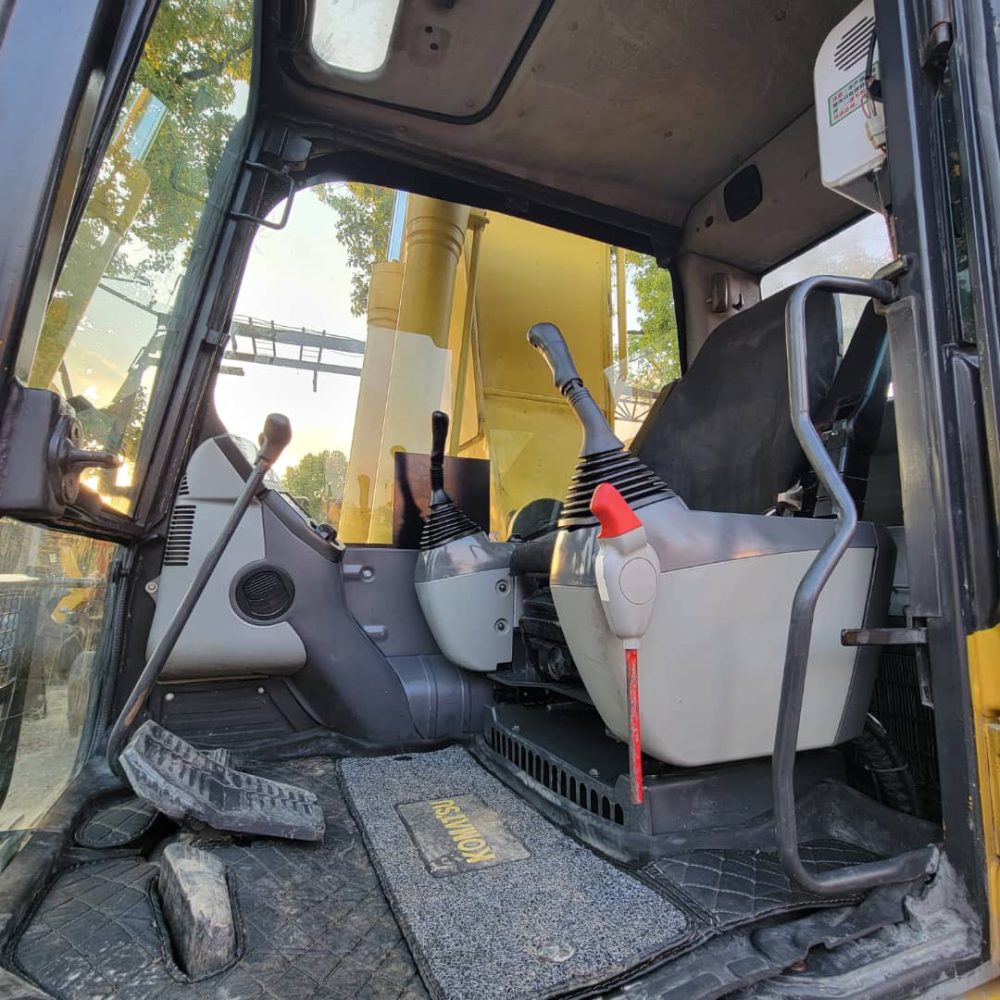 Komatsu PC220-8MO - Image 7