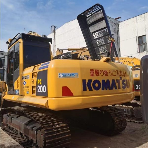 Komatsu Excavator PC200-8N1