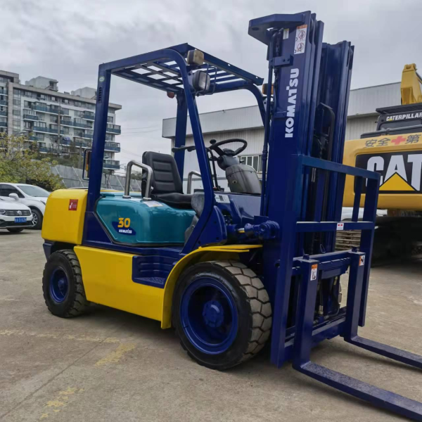 Komatsu Forklift FD30T-14