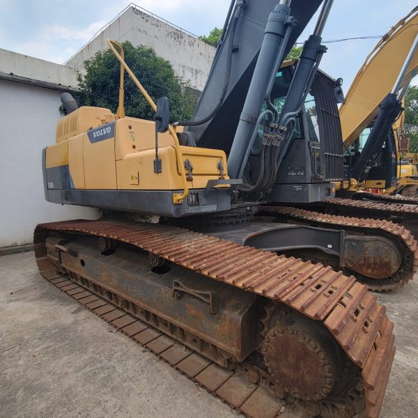 Volvo Excavator EC380DL