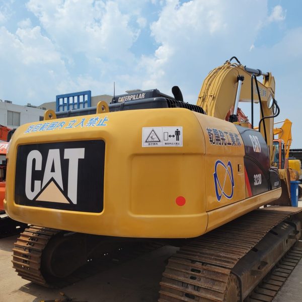 Caterpillar Excavator 323D