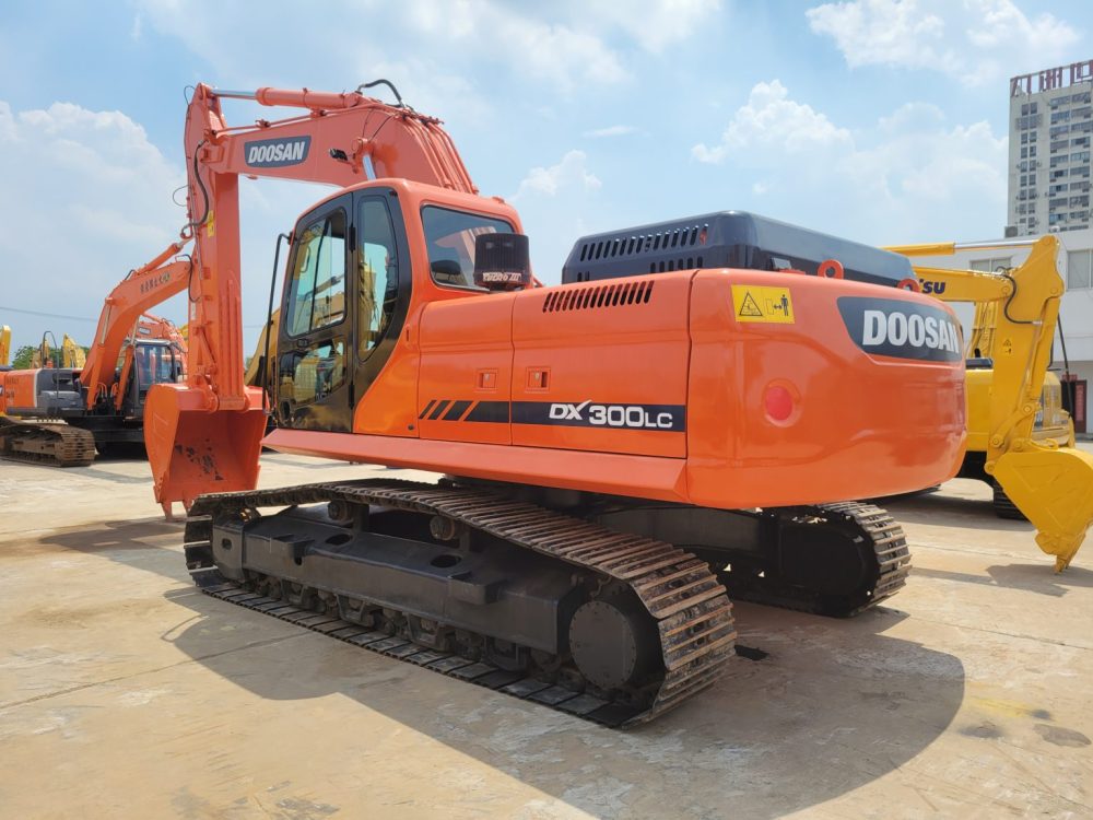Doosan Excavator DX300LC