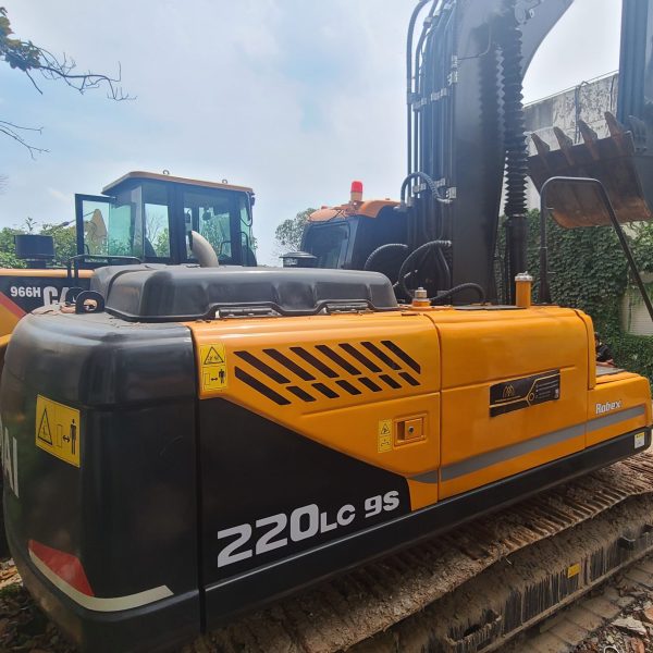 Hyundai 220LC-9S overhauled excavator ready to be shipped made year 2023 perfect condition