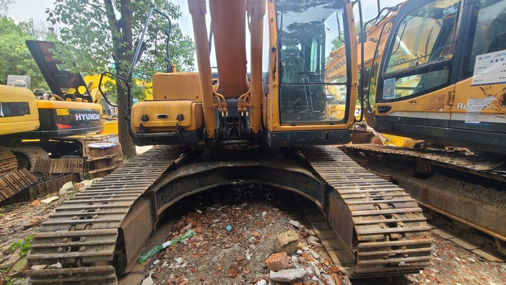 Hyundai 225LC-9T made year 2016 Excavator best high quality used machine - Image 3