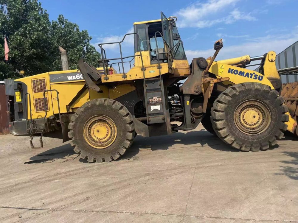 Komatsu PC600-6 2012 Used Loader- great condition