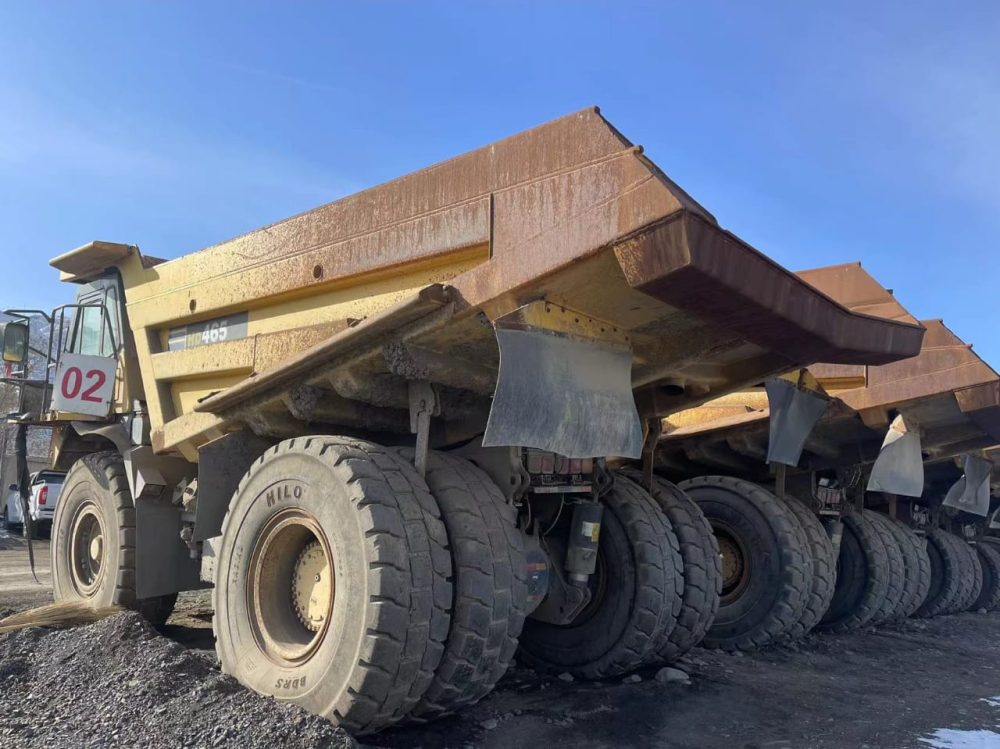 High-Performance Komatsu HD 465-7 Used Dump Truck for Sale - Image 12