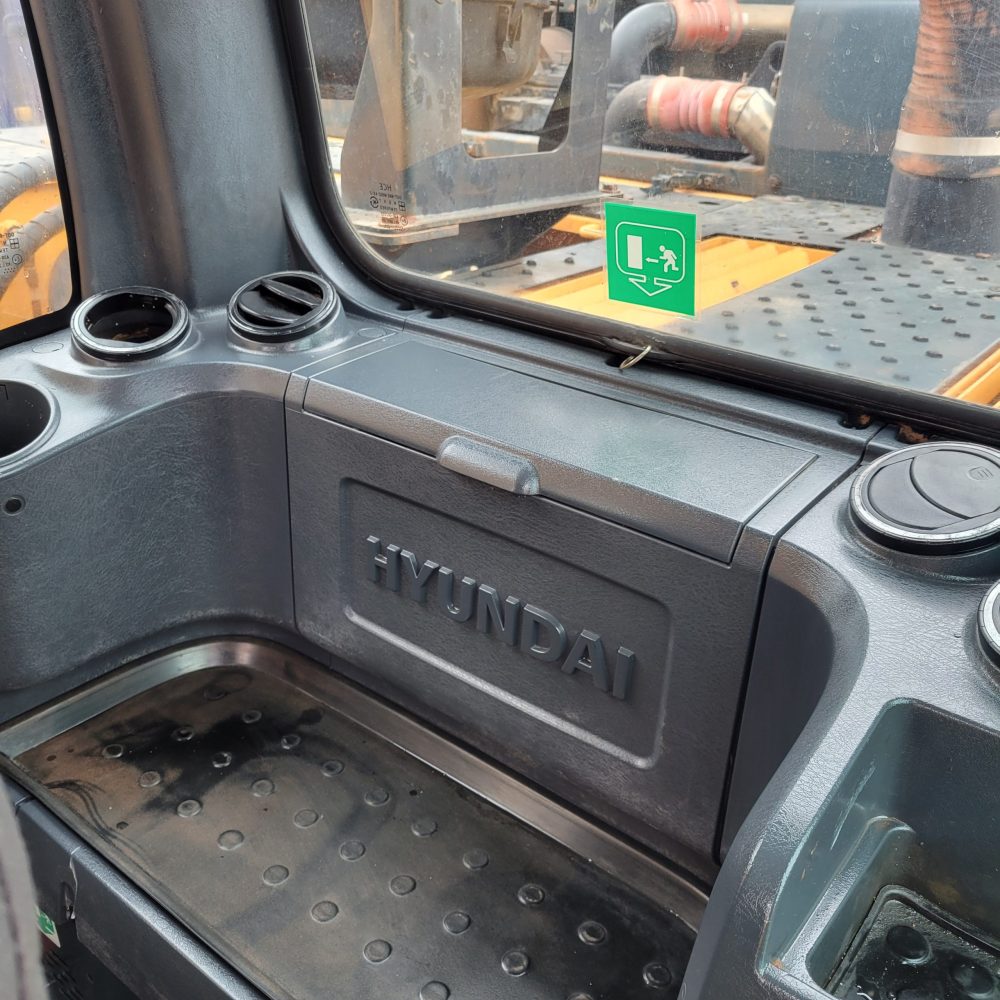 Hyundai 520-9 2019 Used Excavator - discover its power - Image 7