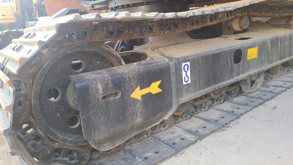 used Hitachi ZX70 Excavator (2013) ZAXIS model - Image 6