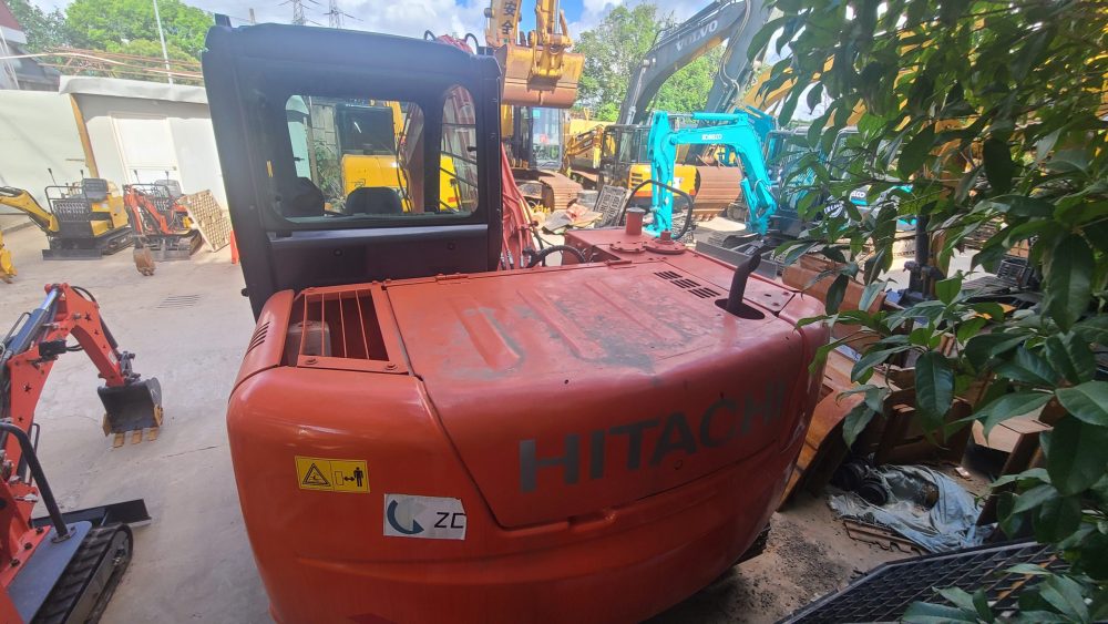 used Hitachi ZX70 Excavator (2013) ZAXIS model - Image 5