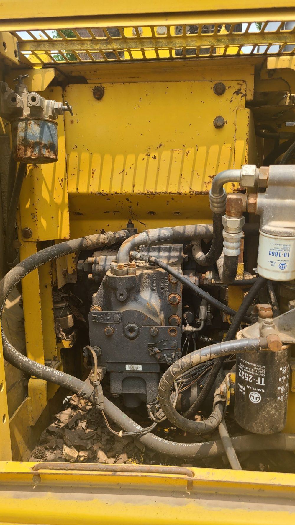 Komatsu PC130-7 Used Excavator – Reliable, Efficient, and Versatile - Image 9