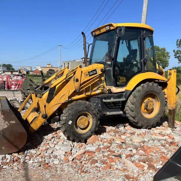 JCB 3CX 2019 Used Backhoe Loader – Versatile Construction Solution
