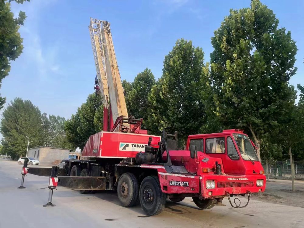 Tadano TG 500E Used 50 Ton Crane – Precision and Power - Image 3