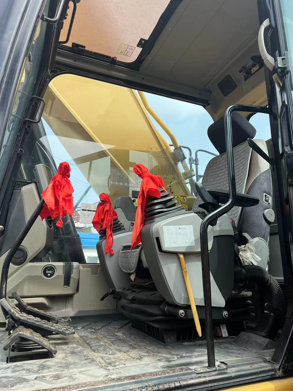 CAT 349E caterpillar used Excavator (2018) - Image 6
