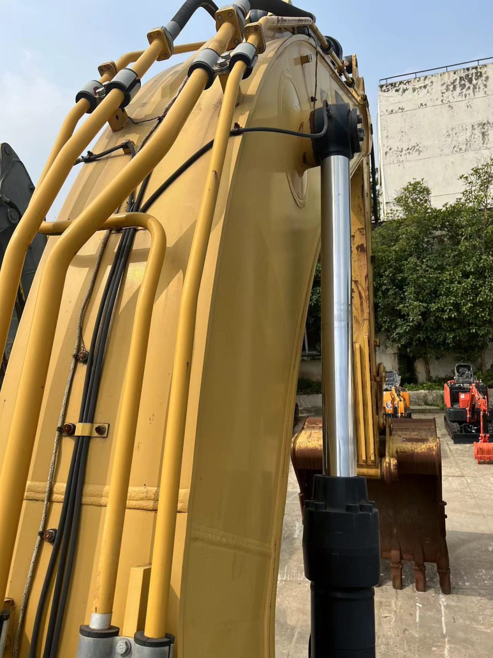 CAT 349E caterpillar used Excavator (2018) - Image 3