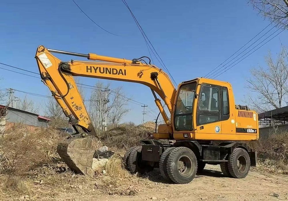 Hyundai R150-7 year 2013 Wheel Excavator (7)