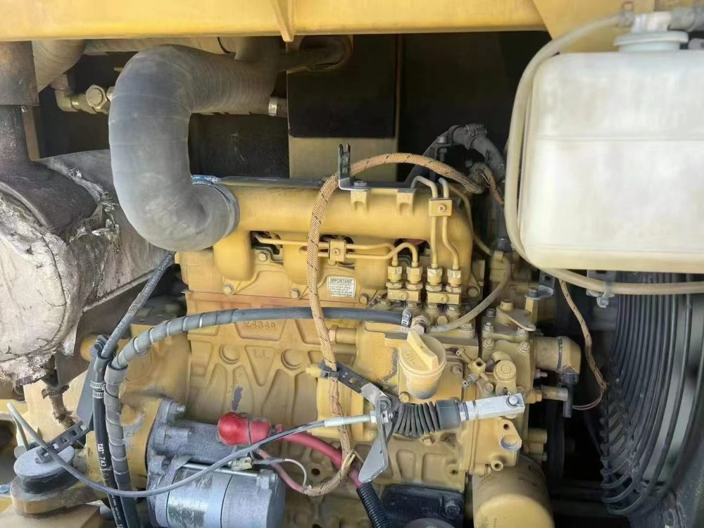 Caterpillar 305.5 year 2016 model CAT 305.5 Mini Excavator